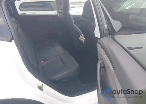 2026 Tesla Model Y from USA, damaged, VIN 7SAYGDEEXTA390315